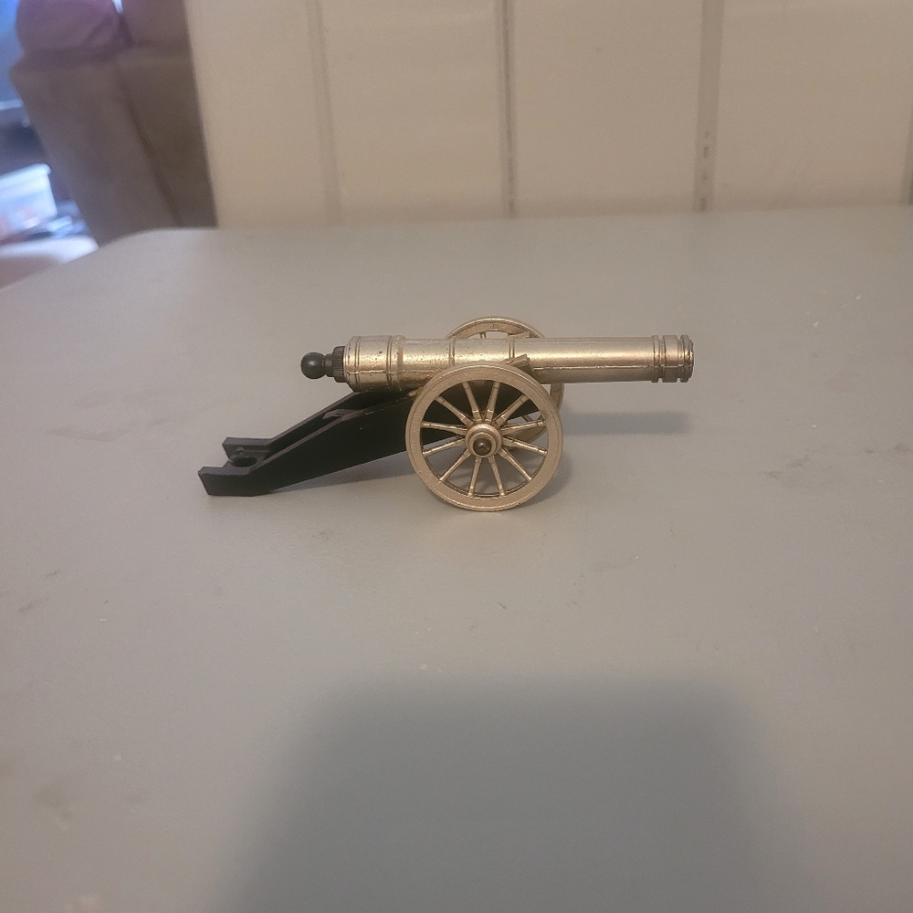 Cannon